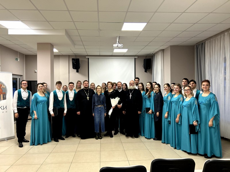 Праздничный концерт, посвященный Неделе родительской любви, состоялся 20 октября в образовательном центре Благотворительного фонда имени преподобной Евфросинии Полоцкой