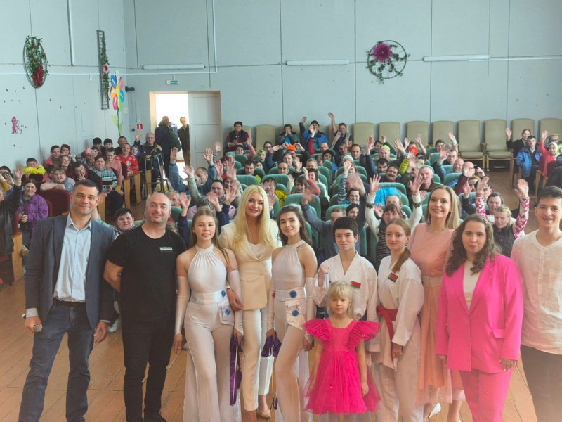 11 мая мы посетили Грозовский социальный пансионат "Липовый рай", для престарелых и инвалидов