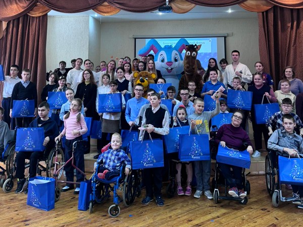 18 марта БГУФК передал угощение от Фонда и посетил: «Руденскую вспомогательную школу-интернат», «Осиповичскую специальную школу-интернат»